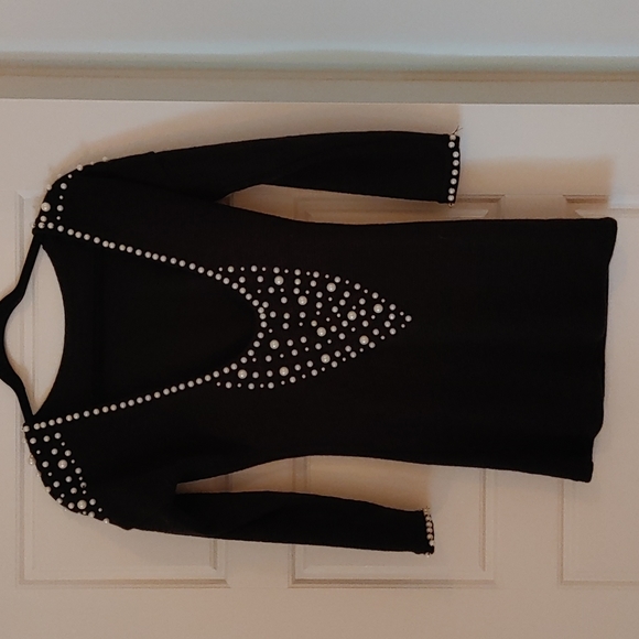 Open back elegant sweater with pearl-like beads XS - Picture 2 of 5